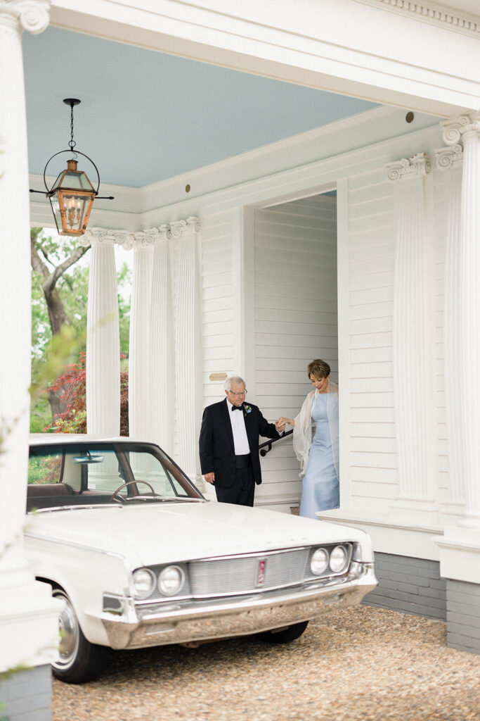 Quaint and Classic Spring Wedding at The Reserve in Hot Springs, Arkansas