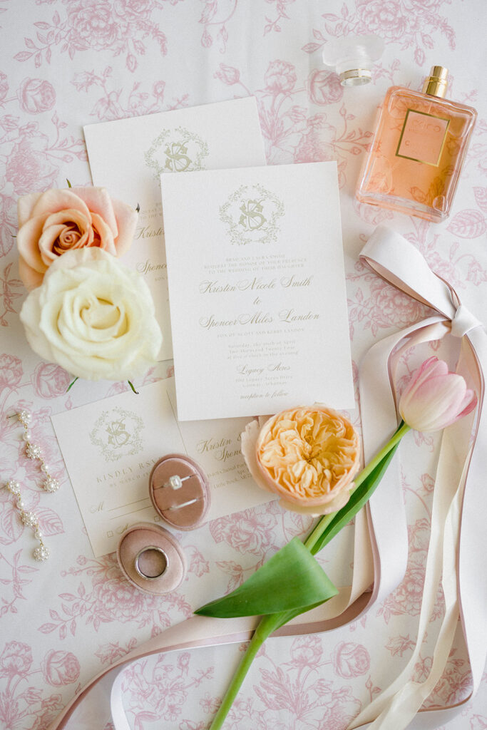 Feminine and Dainty Spring Wedding at Legacy Acres in Conway, Arkansas