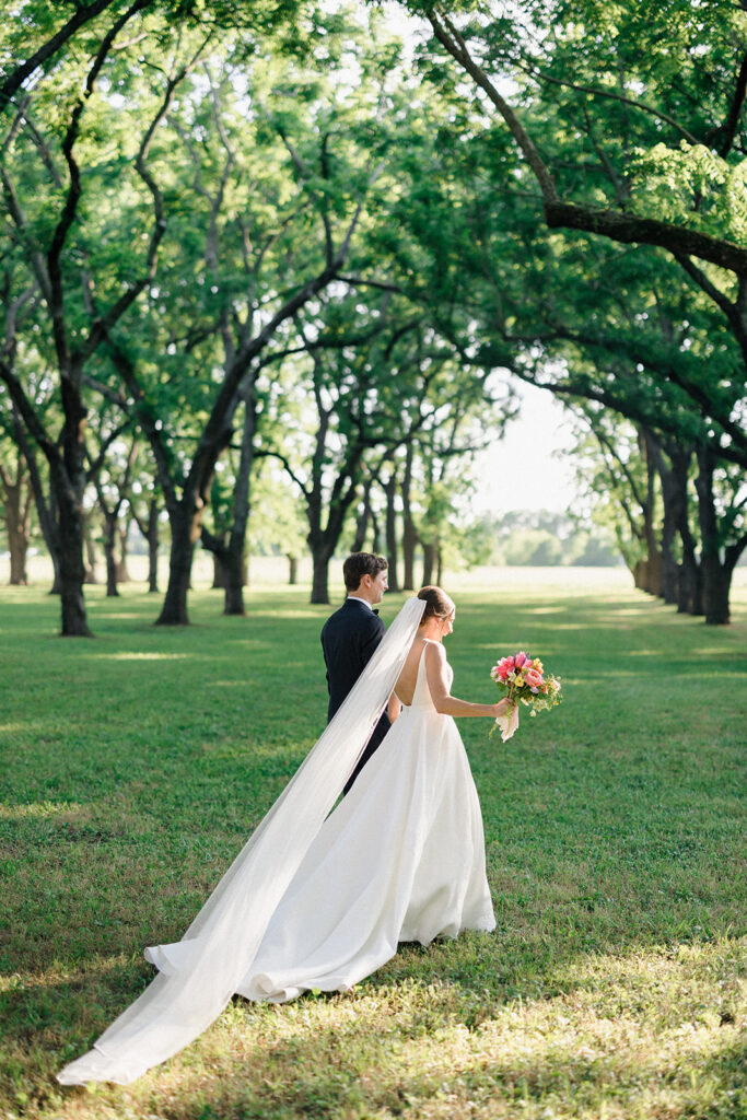 Enchanting Walnut Grove Wedding in Fayetteville, Arkansas