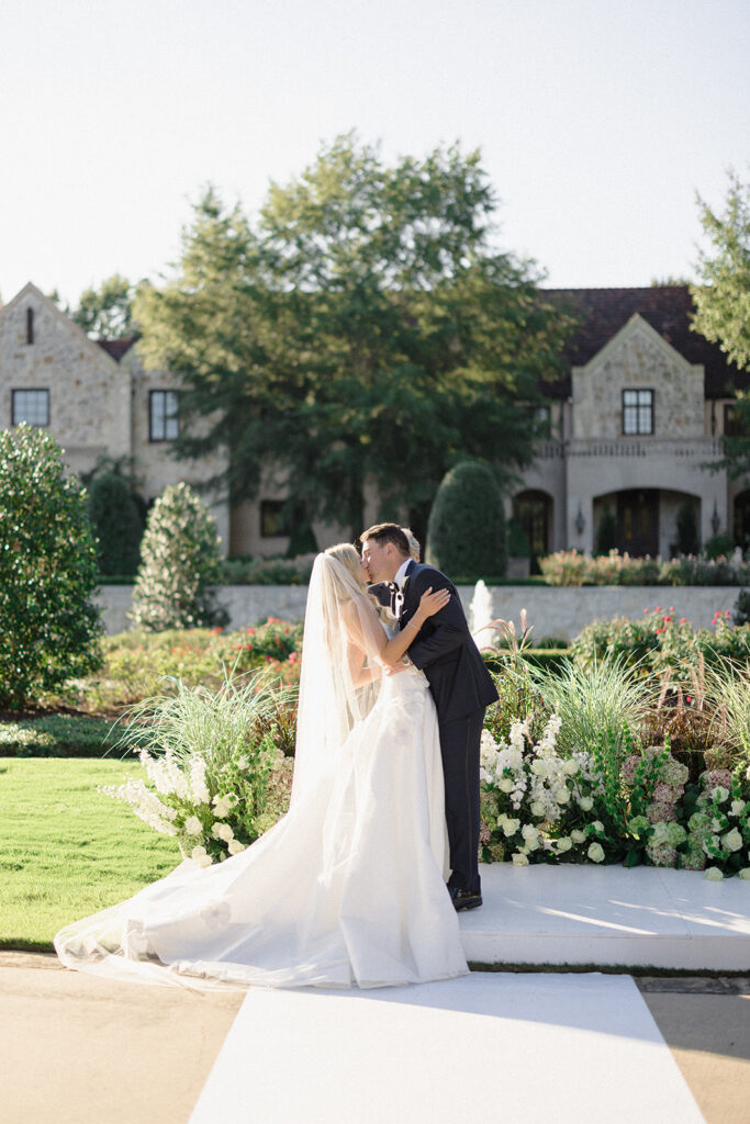 Morgan and Layne's estate wedding in Little Rock, Arkansas
