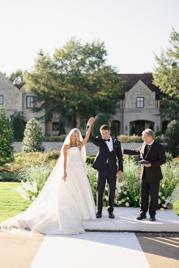 Morgan and Layne's estate wedding in Little Rock, Arkansas