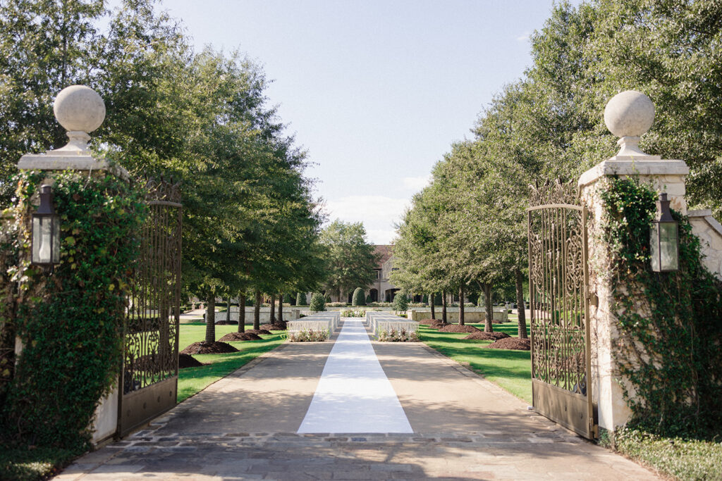 Morgan and Layne's estate wedding in Little Rock, Arkansas