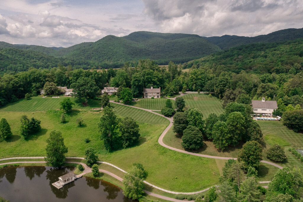 Blackberry Farm wedding ceremony in Tennessee